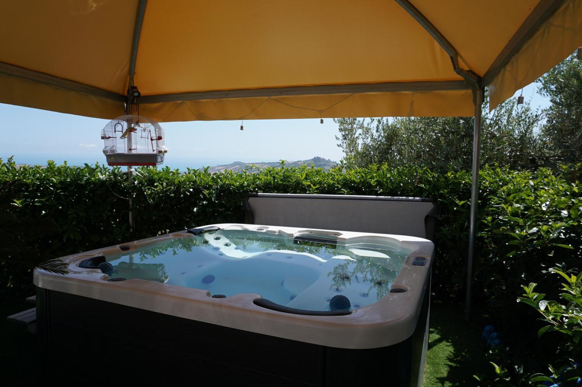 La Terrazza Motta Bed and Breakfast Atri Eksteriør billede